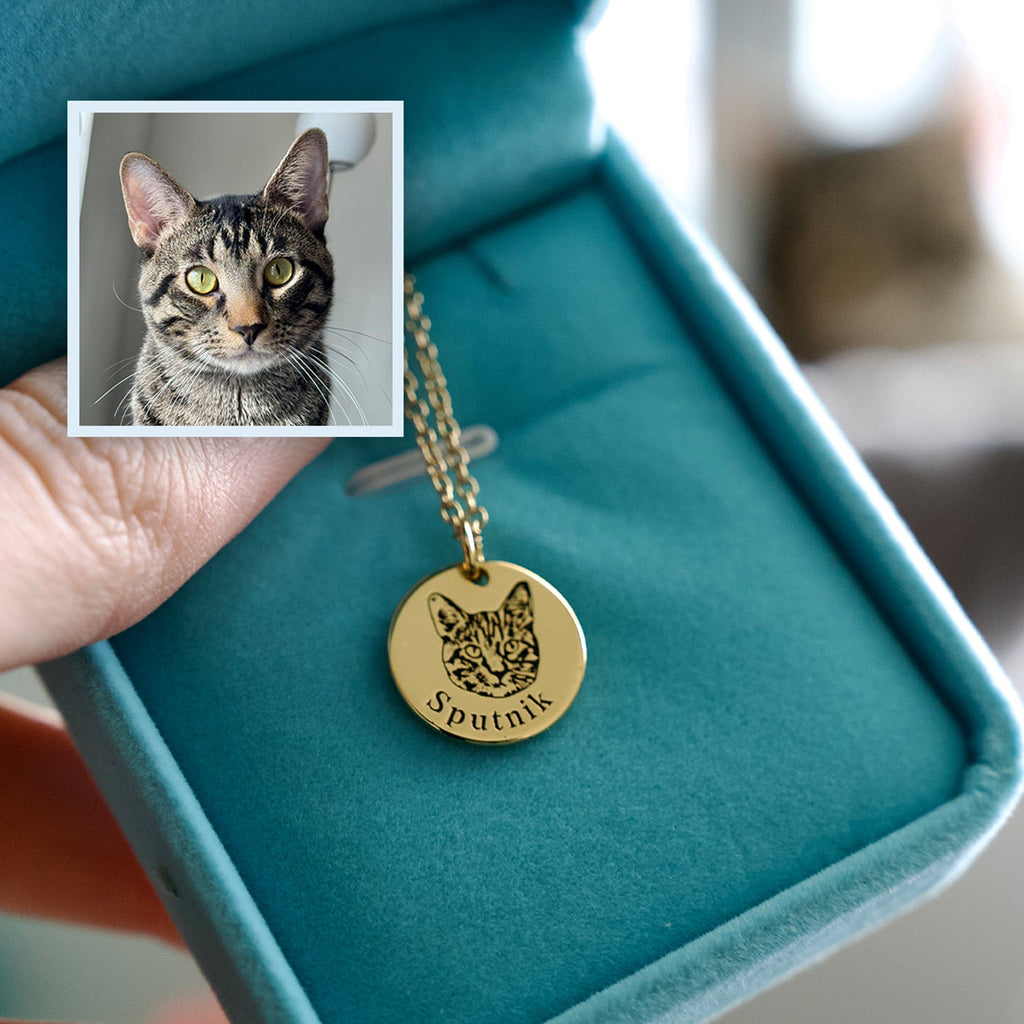 Cherish Your Furry Friend with Our Personalized Pet Face Necklace